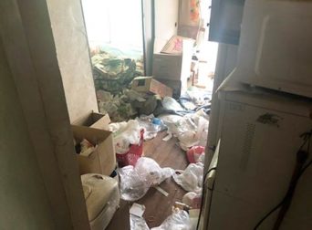 ゴミ屋敷清掃_東京都町田市作業前